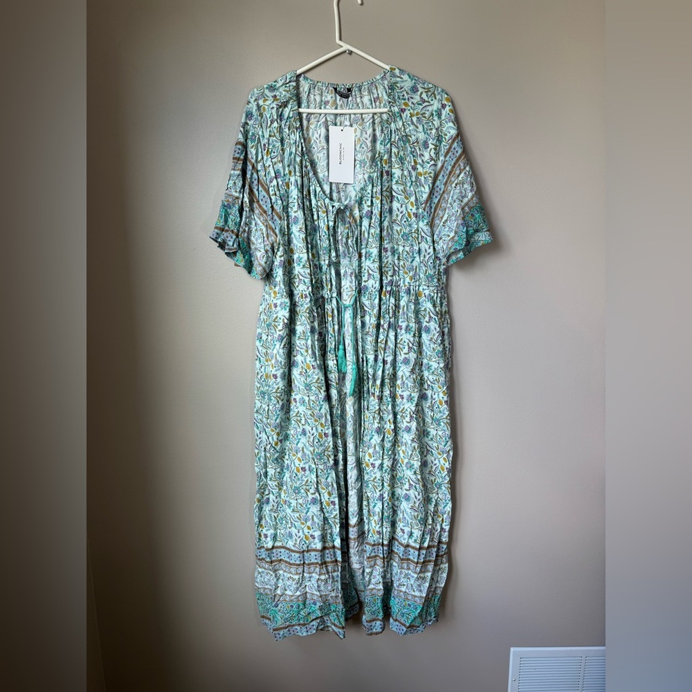 NWT Bloomchic Floral Print Pocket Ties Up Kimono